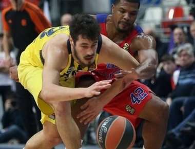 Euroleague: Νίκη για την Φενέρ επί της ΤΣΣΚΑ με 77-71